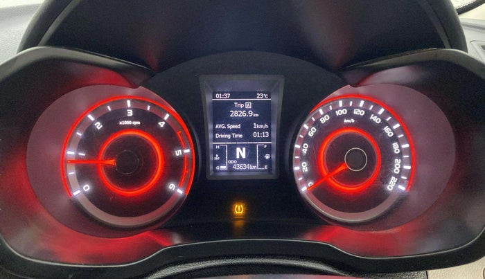 2021 Mahindra XUV300 W8(O) 1.5 DIESEL DUAL TONE, Diesel, Manual, 43,634 km, Odometer Image
