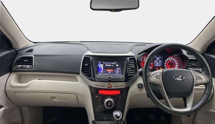 2021 Mahindra XUV300 W8(O) 1.5 DIESEL DUAL TONE, Diesel, Manual, 43,634 km, Dashboard