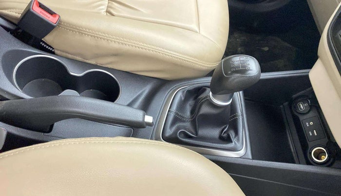 2019 Hyundai Verna 1.6 VTVT SX, Petrol, Manual, 76,958 km, Gear Lever