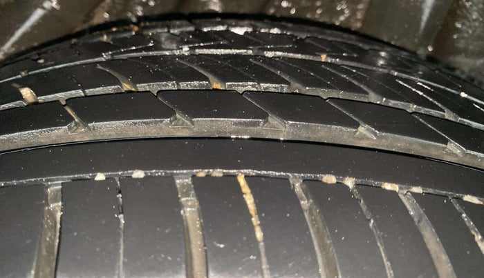 2019 Hyundai Verna 1.6 VTVT SX, Petrol, Manual, 76,958 km, Left Rear Tyre Tread
