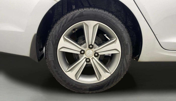 2019 Hyundai Verna 1.6 VTVT SX, Petrol, Manual, 76,958 km, Right Rear Wheel