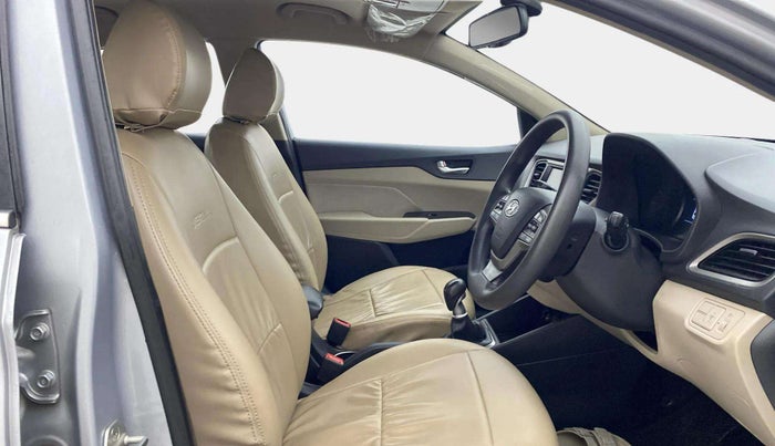 2019 Hyundai Verna 1.6 VTVT SX, Petrol, Manual, 76,958 km, Right Side Front Door Cabin