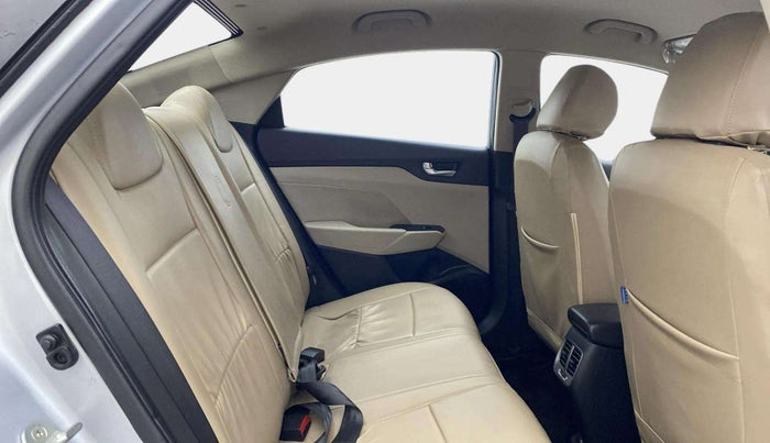 2019 Hyundai Verna 1.6 VTVT SX, Petrol, Manual, 76,958 km, Right Side Rear Door Cabin