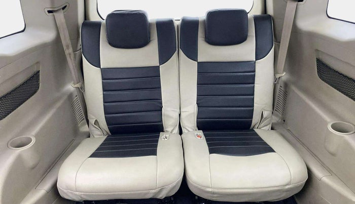 2017 Mahindra XUV500 W10, Diesel, Manual, 62,440 km, Third Seat Row ( optional )