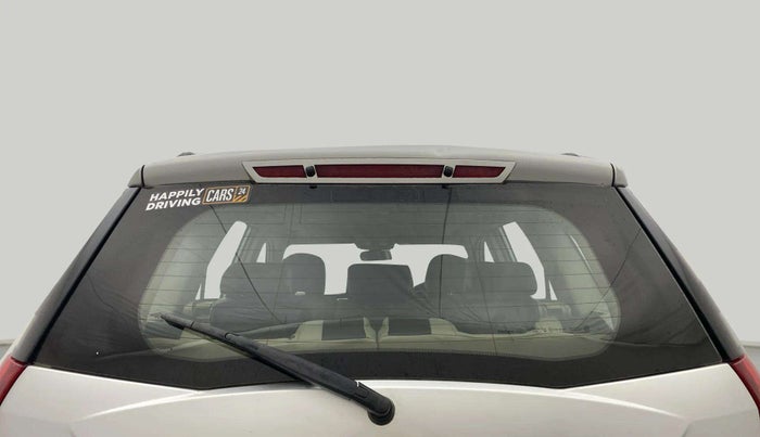 2017 Mahindra XUV500 W10, Diesel, Manual, 62,440 km, Rear Windshield