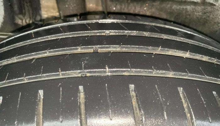 2022 Maruti Dzire ZXI Plus AMT, Petrol, Automatic, 25,445 km, Right Rear Tyre Tread