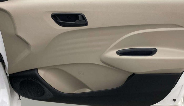 2021 Hyundai NEW SANTRO SPORTZ MT, Petrol, Manual, 563 km, Driver Side Door Panels Control