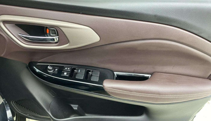 2024 Maruti FRONX ZETA 1.0L TURBO 6 AT, Petrol, Automatic, 12,662 km, Driver Side Door Panels Control