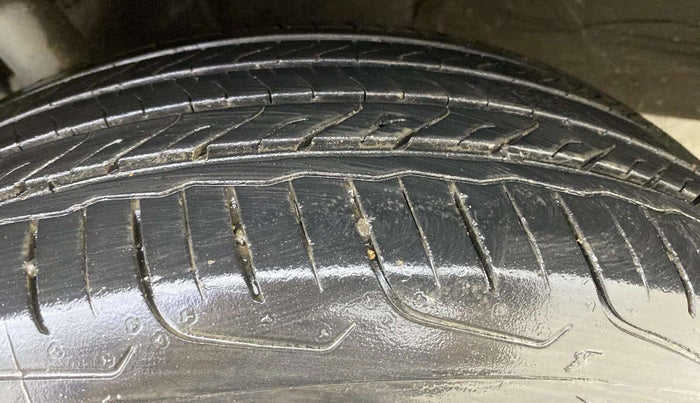 2024 Maruti FRONX ZETA 1.0L TURBO 6 AT, Petrol, Automatic, 12,662 km, Right Rear Tyre Tread