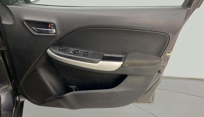 2017 Maruti Baleno DELTA PETROL 1.2, Petrol, Manual, 48,784 km, Driver Side Door Panels Control