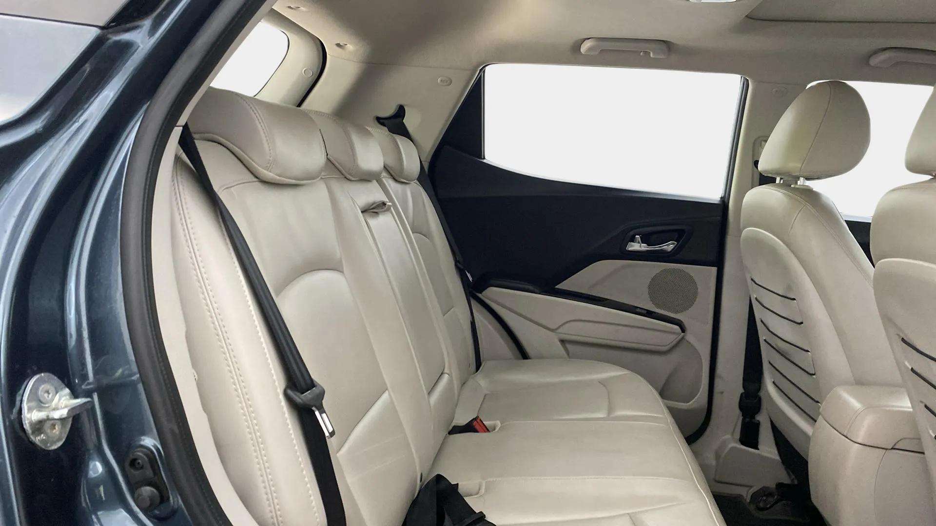 Rear-Cabin-View