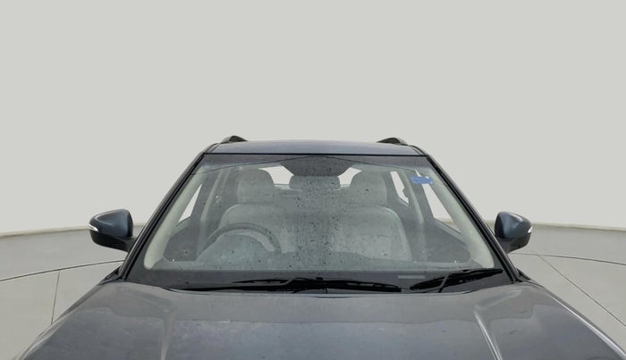 2021 Mahindra XUV300 W8 (O) 1.2 PETROL AMT, Petrol, Automatic, 26,632 km, Front Windshield