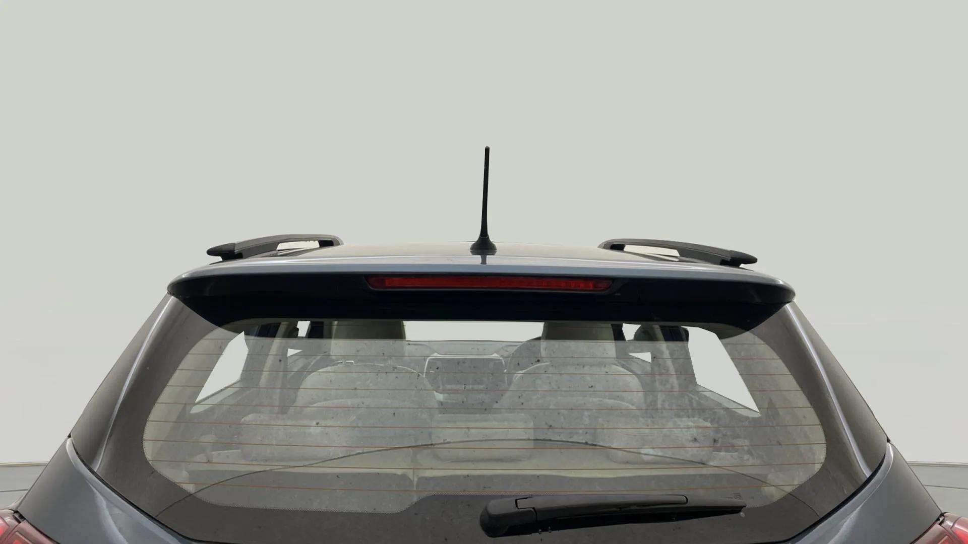 Rear-Windshield---Roof-25