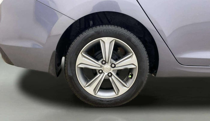 2018 Hyundai Verna 1.6 VTVT SX O, Petrol, Manual, 84,123 km, Right Rear Wheel