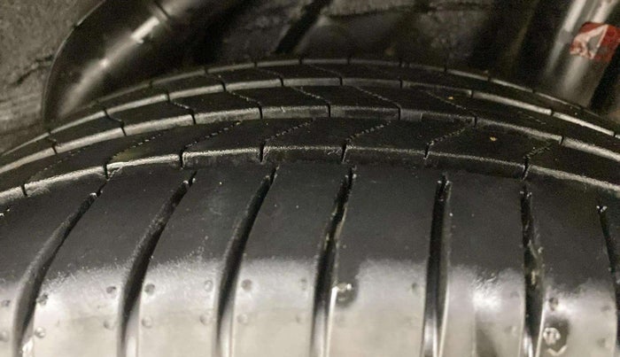 2018 Hyundai Verna 1.6 VTVT SX O, Petrol, Manual, 84,123 km, Left Rear Tyre Tread