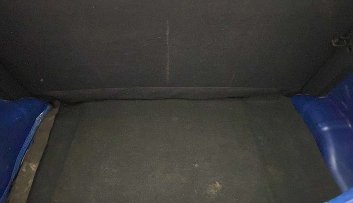 2018 Hyundai Eon ERA +, Petrol, Manual, 35,565 km, Boot Inside