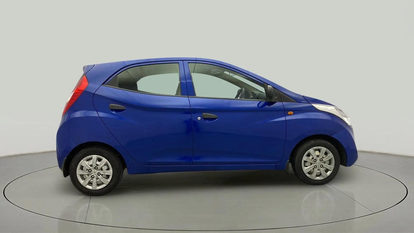 2018 Hyundai Eon ERA +, Petrol, Manual, 35,565 km, Right Side View