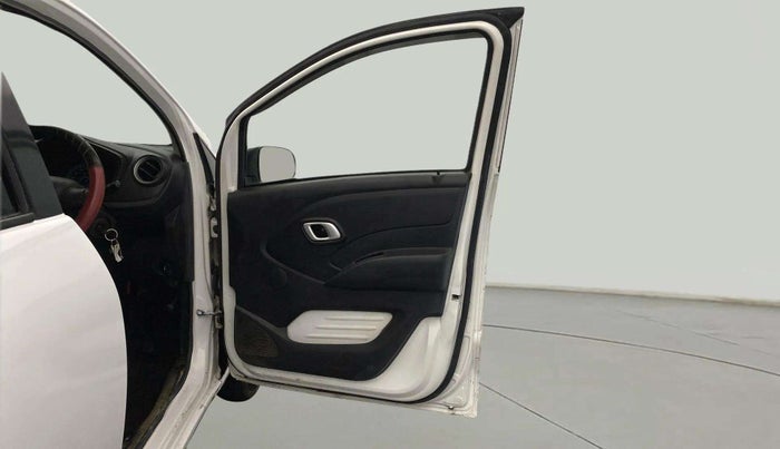 2018 Datsun Redi Go T, Petrol, Manual, 44,884 km, RHS Front Door