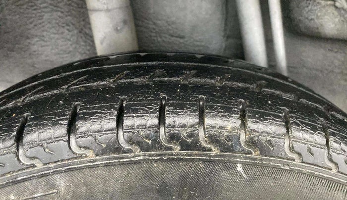 2018 Datsun Redi Go T, Petrol, Manual, 44,884 km, Right Rear Tyre Tread
