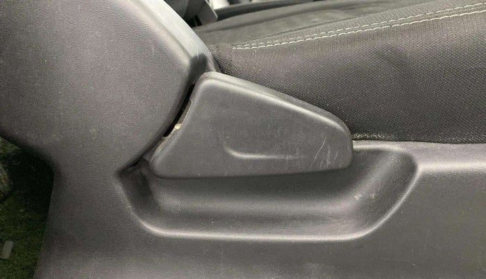 2018 Datsun Redi Go T, Petrol, Manual, 44,884 km, Driver Side Adjustment Panel