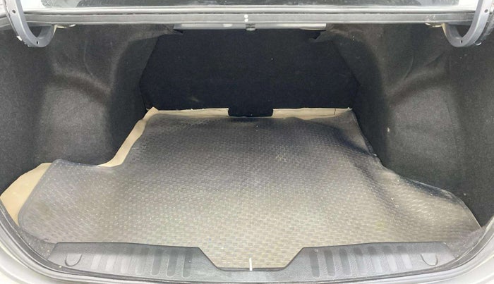 2018 Maruti Ciaz SIGMA 1.5 SHVS MT  PETROL, Petrol, Manual, 46,147 km, Boot Inside