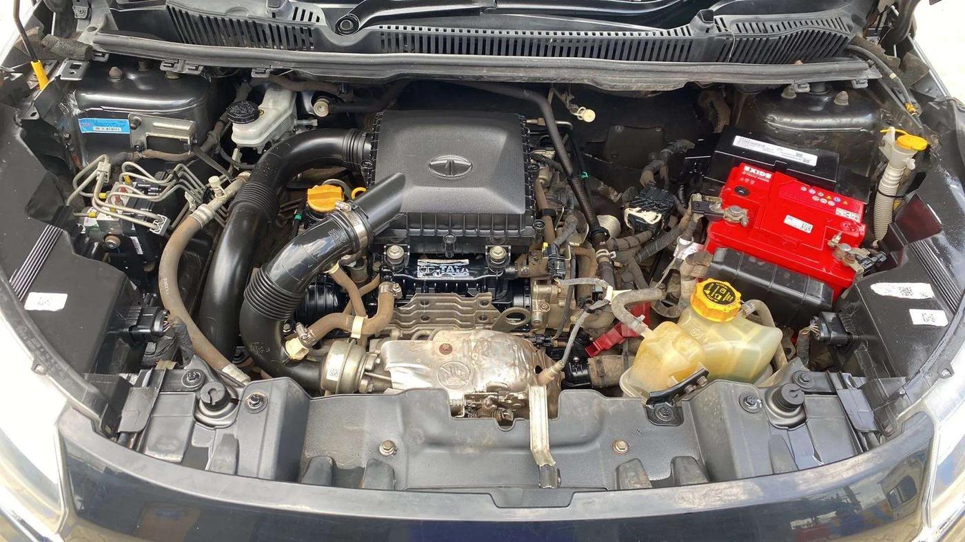 2020 Tata NEXON XZA PLUS (O) PETROL, Petrol, Automatic, 57,761 km, Engine View