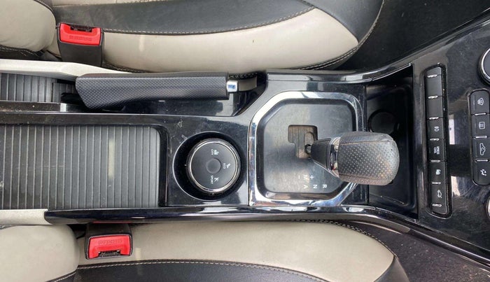2020 Tata NEXON XZA PLUS (O) PETROL, Petrol, Automatic, 57,724 km, Gear Lever