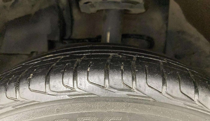 2020 Tata NEXON XZ PETROL, Petrol, Manual, 73,859 km, Left Front Tyre Tread