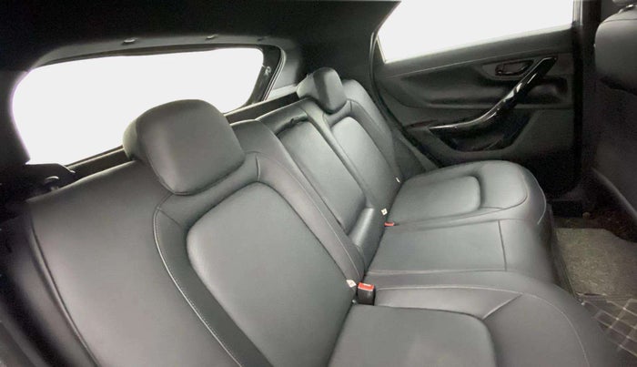 2023 Tata NEXON XZA PLUS SUNROOF DARK PETROL, Petrol, Automatic, 36,014 km, Right Side Rear Door Cabin