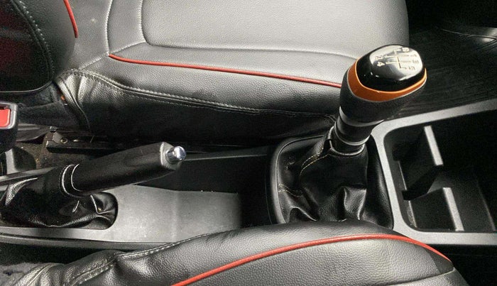 2020 Renault Kwid CLIMBER 1.0 (O), Petrol, Manual, 24,271 km, Gear Lever
