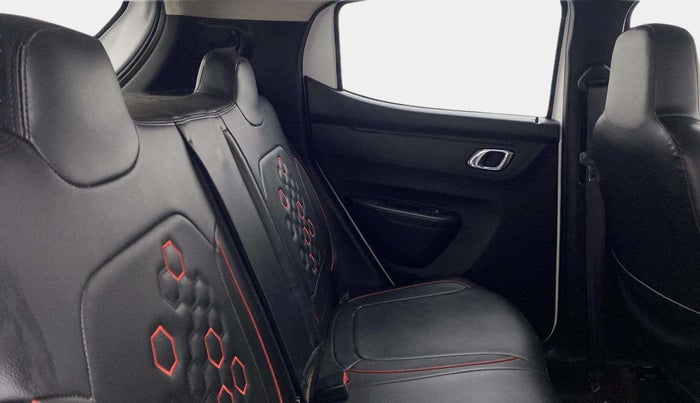 2020 Renault Kwid CLIMBER 1.0 (O), Petrol, Manual, 24,271 km, Right Side Rear Door Cabin