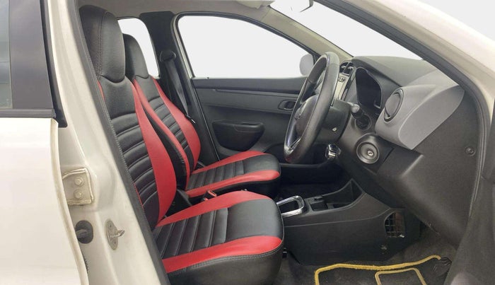 2017 Renault Kwid RXT 1.0 AMT (O), Petrol, Automatic, 37,138 km, Right Side Front Door Cabin