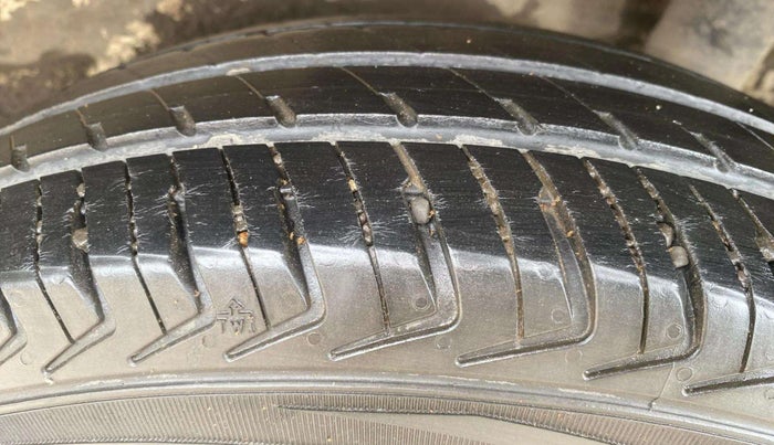 2021 Maruti S PRESSO LXI CNG, CNG, Manual, 70,922 km, Left Rear Tyre Tread