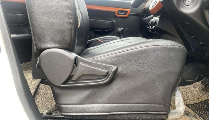 2021 Maruti S PRESSO LXI CNG, CNG, Manual, 70,922 km, Driver Side Adjustment Panel