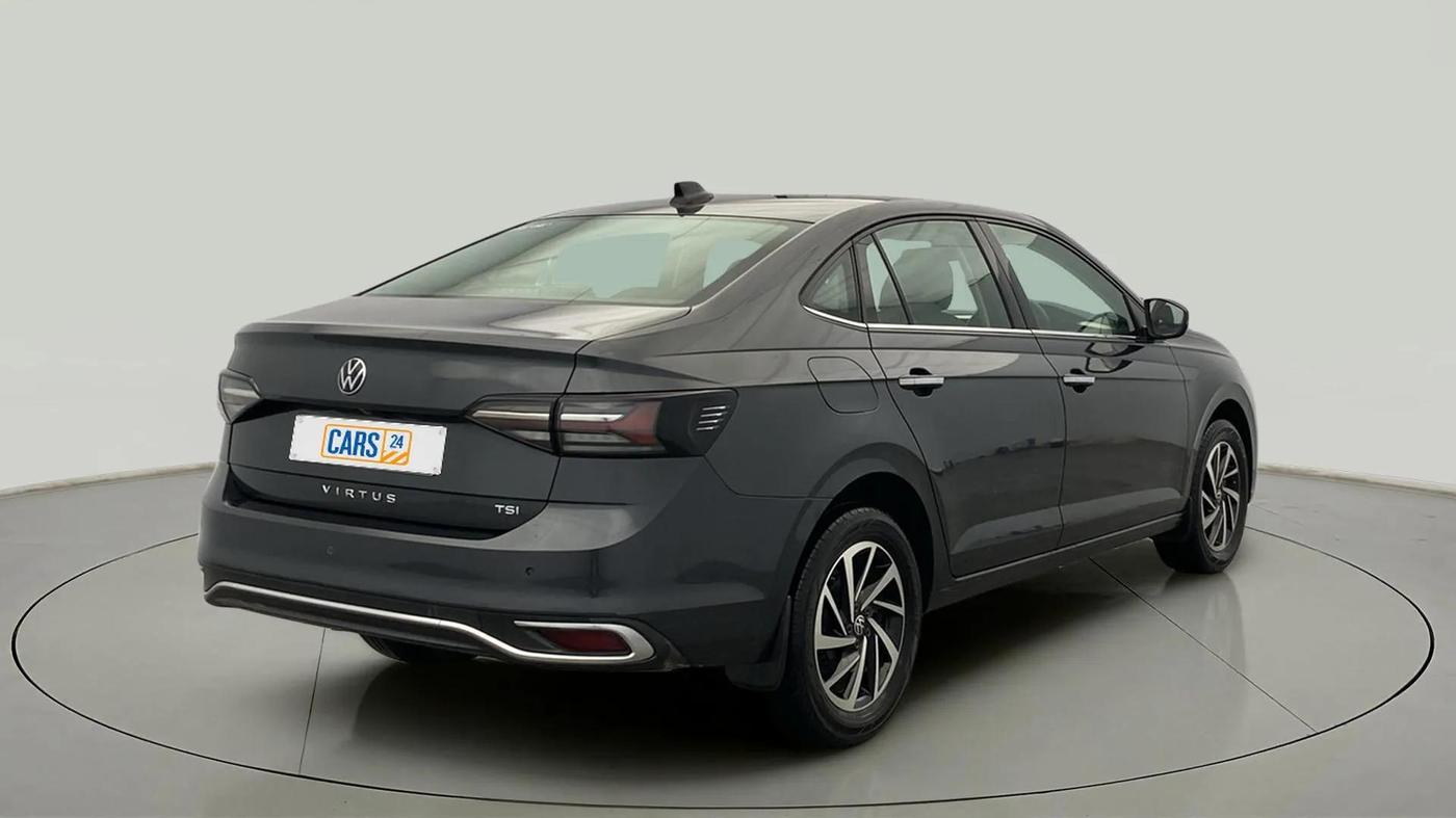 2023 Volkswagen VIRTUS TOPLINE TSI 1.0 MT, Petrol, Manual, 26,767 km, Right Back Diagonal