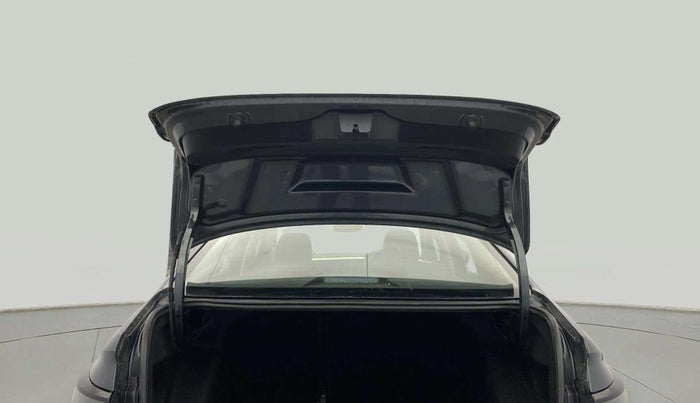 2023 Volkswagen VIRTUS TOPLINE TSI 1.0 MT, Petrol, Manual, 26,691 km, Boot Door Open