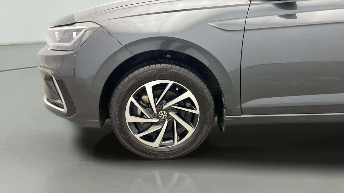 2023 Volkswagen VIRTUS TOPLINE TSI 1.0 MT, Petrol, Manual, 26,767 km, Left Front Wheel