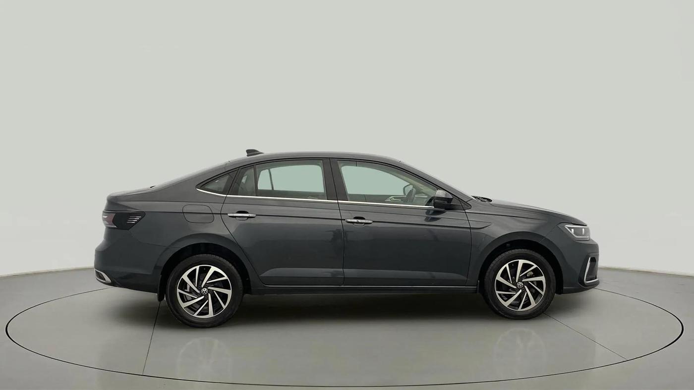 2023 Volkswagen VIRTUS TOPLINE TSI 1.0 MT, Petrol, Manual, 26,767 km, Right Side View