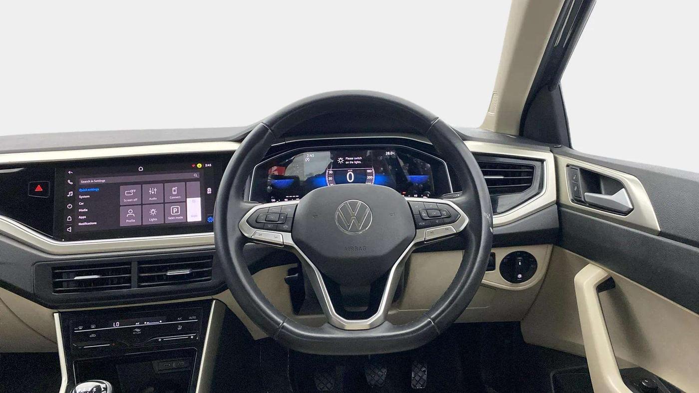 2023 Volkswagen VIRTUS TOPLINE TSI 1.0 MT, Petrol, Manual, 26,767 km, Steering Wheel Close Up