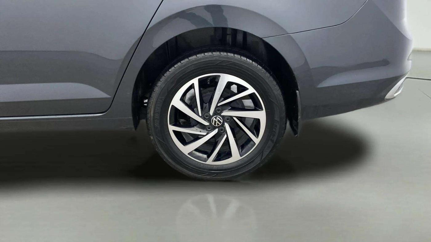 2023 Volkswagen VIRTUS TOPLINE TSI 1.0 MT, Petrol, Manual, 26,767 km, Left Rear Wheel