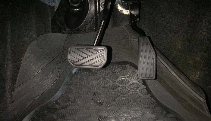 2023 Maruti IGNIS DELTA 1.2 AMT, Petrol, Automatic, 16,479 km, Pedals