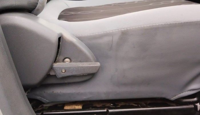 2013 Maruti Alto 800 LXI, Petrol, Manual, 25,929 km, Driver Side Adjustment Panel