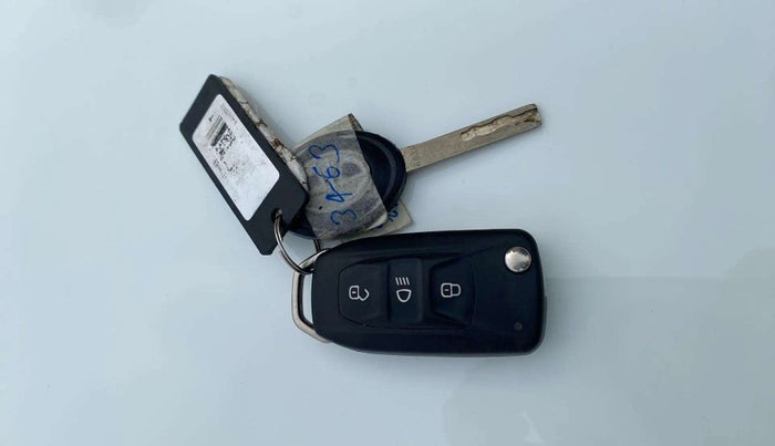 2023 Tata PUNCH ADVENTURE MT, Petrol, Manual, 11,754 km, Key Close Up