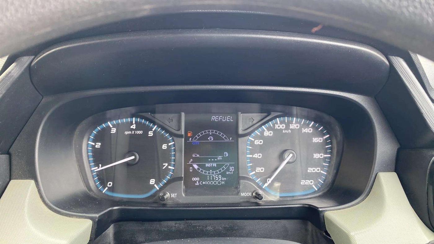 2023 Tata PUNCH ADVENTURE MT, Petrol, Manual, 11,796 km, Odometer Image