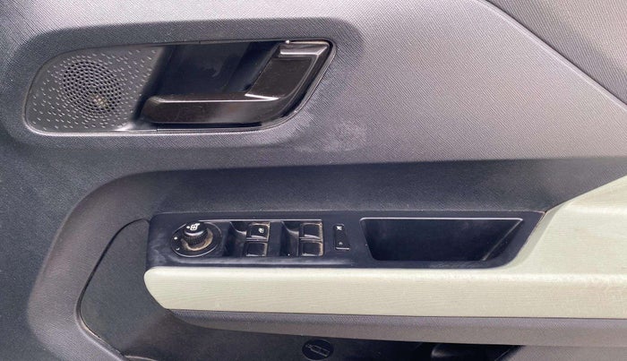 2023 Tata PUNCH ADVENTURE MT, Petrol, Manual, 11,754 km, Driver Side Door Panels Control