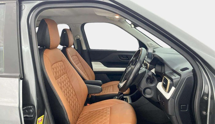 2023 Tata PUNCH ACCOMPLISHED MT CNG, CNG, Manual, 37,641 km, Right Side Front Door Cabin