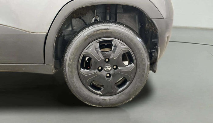 2023 Tata PUNCH ACCOMPLISHED MT CNG, CNG, Manual, 37,641 km, Left Rear Wheel