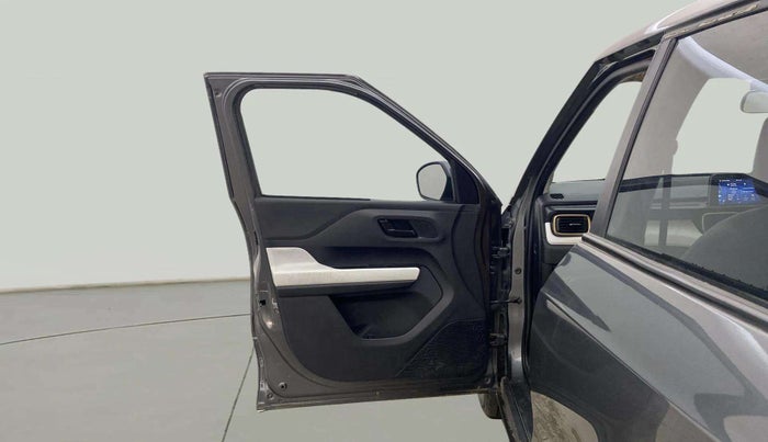 2023 Tata PUNCH ACCOMPLISHED MT CNG, CNG, Manual, 37,641 km, LHS Front Door
