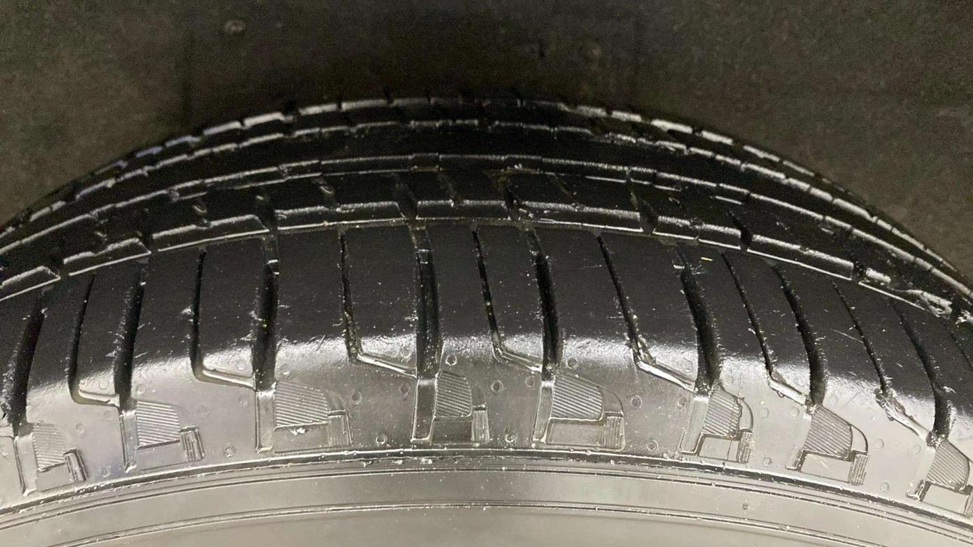 2023 Mahindra SCORPIO-N Z8 L DIESEL MT 2WD 7 STR, Diesel, Manual, 68,346 km, Right Rear Tyre Tread