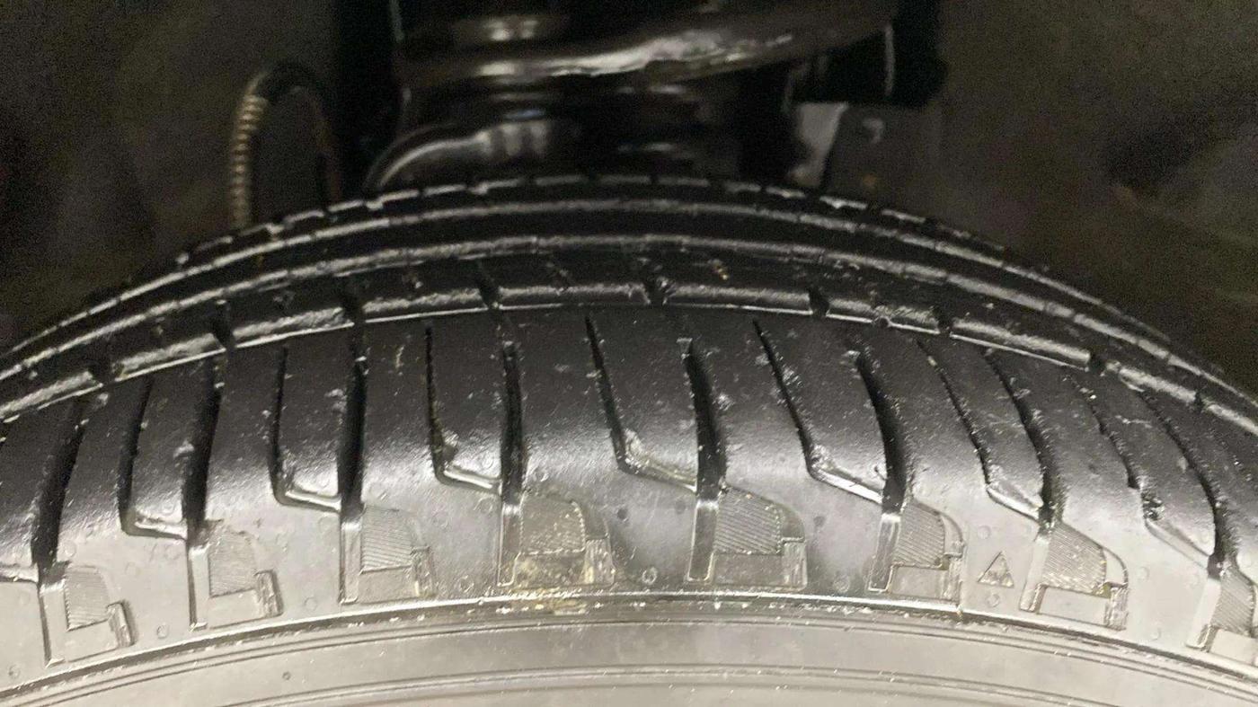 2023 Mahindra SCORPIO-N Z8 L DIESEL MT 2WD 7 STR, Diesel, Manual, 68,346 km, Right Front Tyre Tread